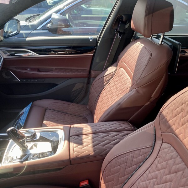 BMW 7-серии из Германии (50461)