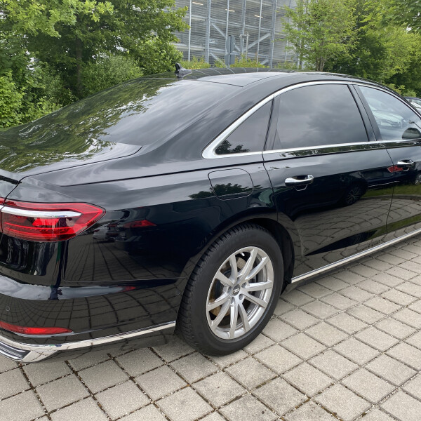 Audi A8  из Германии (50523)