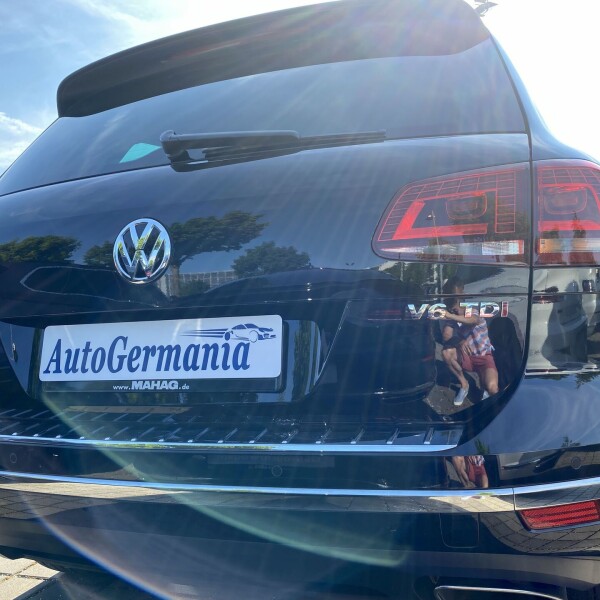 Volkswagen Touareg из Германии (50570)