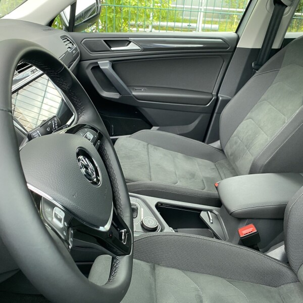 Volkswagen  Tiguan из Германии (51299)