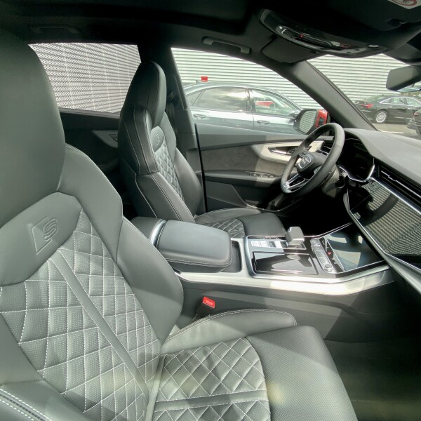 Audi SQ7 из Германии (52224)