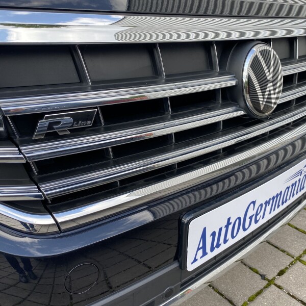 Volkswagen Touareg из Германии (51653)