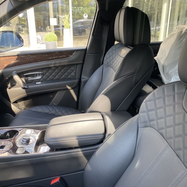 Bentley Bentayga из Германии (51742)