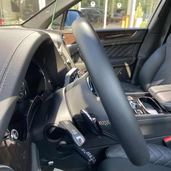 Bentley Bentayga из Германии (51772)