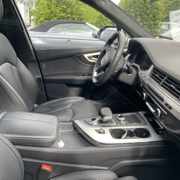 Audi SQ7 из Германии (51811)