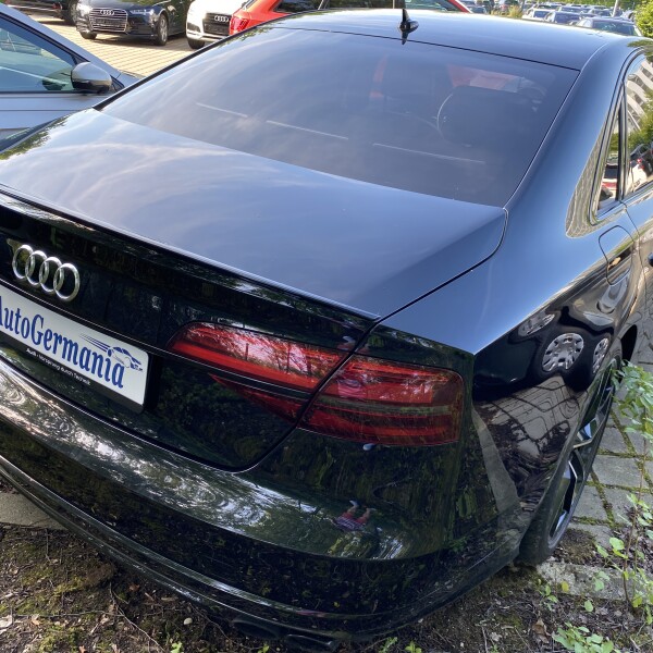 Audi S8  из Германии (52103)
