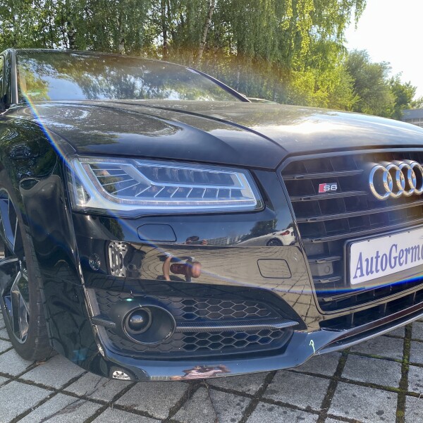 Audi S8  из Германии (52093)