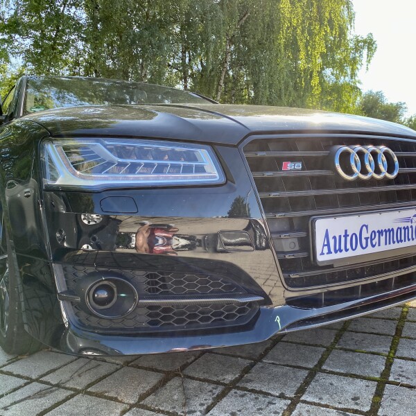 Audi S8  из Германии (52094)