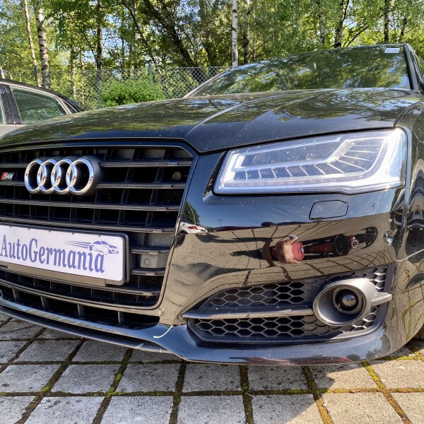 Audi S8  из Германии (52087)
