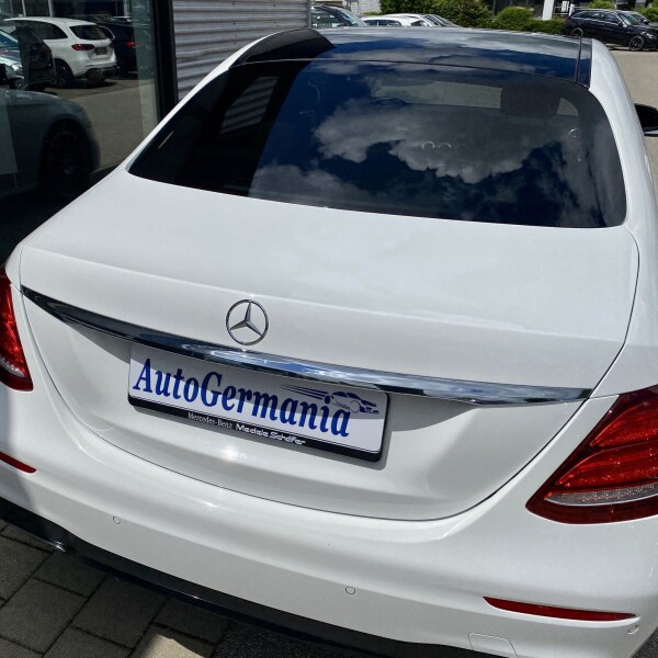 Mercedes-Benz E-Klasse из Германии (52346)