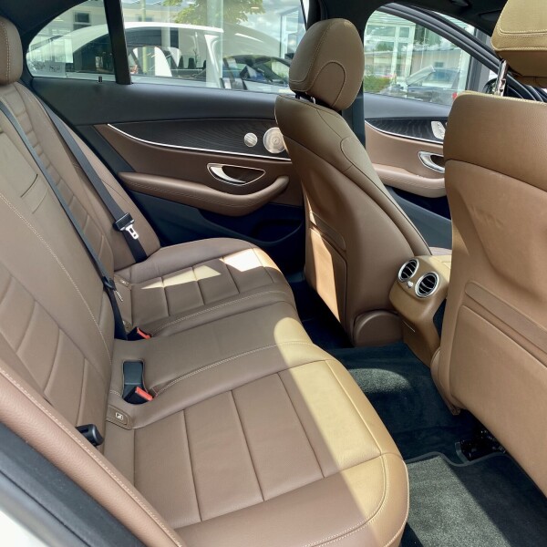 Mercedes-Benz E-Klasse из Германии (52362)