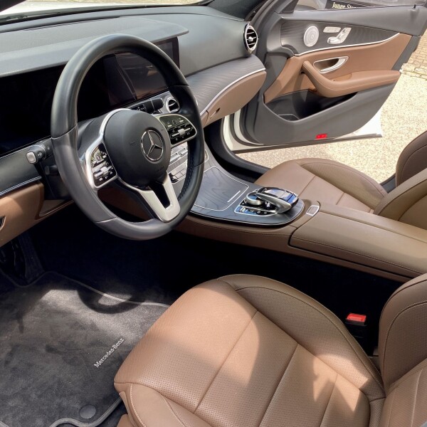 Mercedes-Benz E-Klasse из Германии (52369)