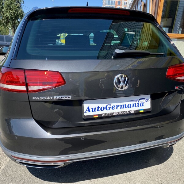 Volkswagen Alltrack из Германии (52420)