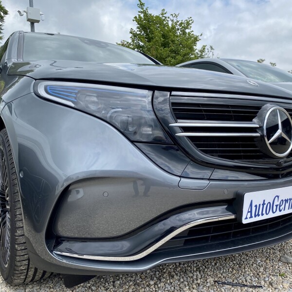 Mercedes-Benz EQC из Германии (52475)