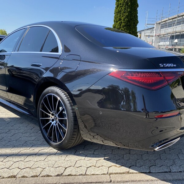 Mercedes-Benz S-Klasse из Германии (52734)