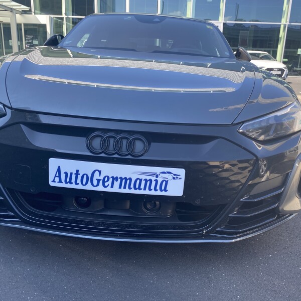 Audi RS e-tron GT из Германии (53439)