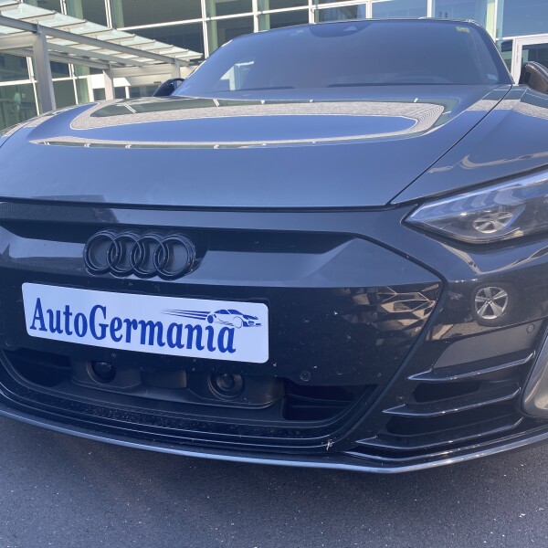 Audi e-tron GT из Германии (53445)