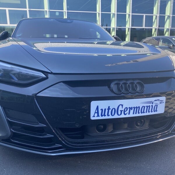 Audi RS e-tron GT из Германии (53446)