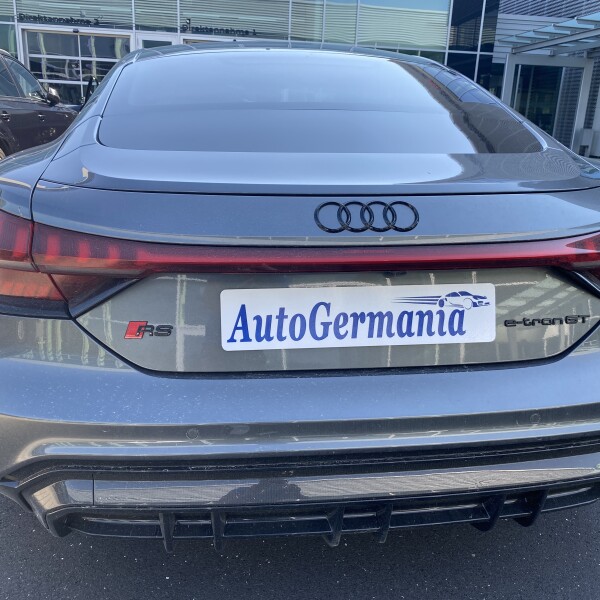 Audi RS e-tron GT из Германии (53452)