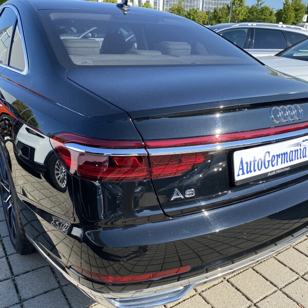 Audi A8  из Германии (53560)