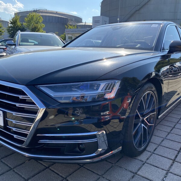 Audi A8  из Германии (53552)