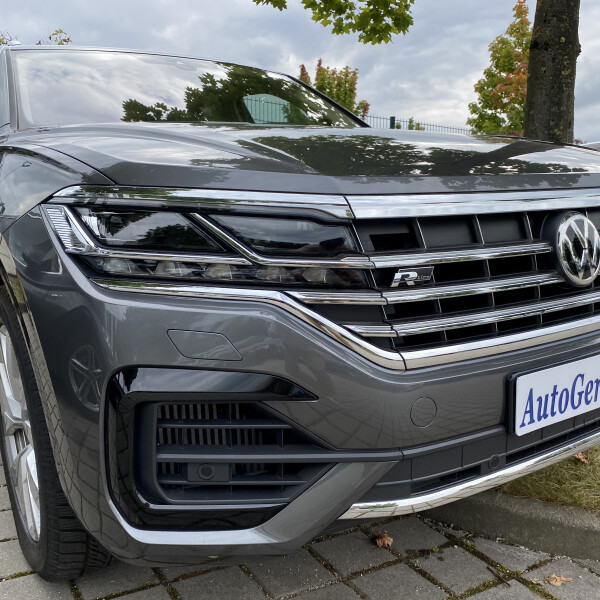 Volkswagen Touareg из Германии (53898)