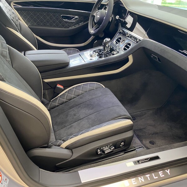 Bentley Continental из Германии (54143)