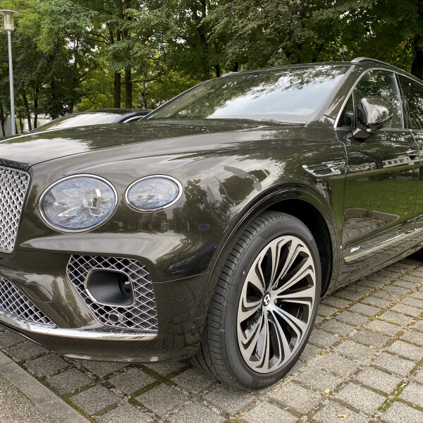 Bentley Bentayga из Германии (54413)