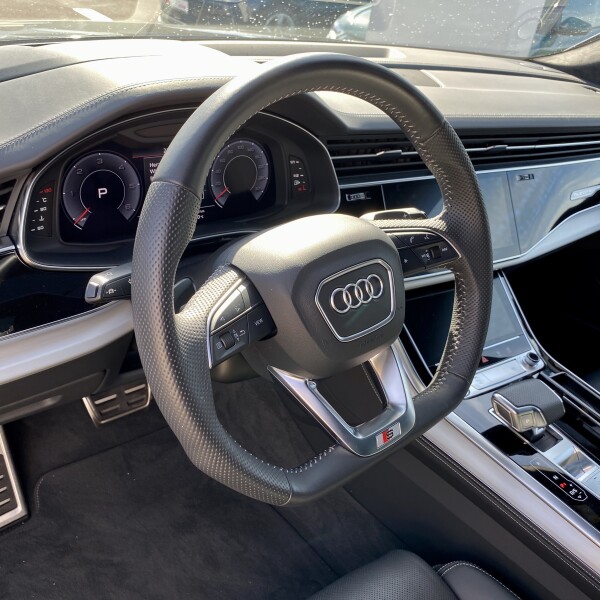 Audi Q8 из Германии (54679)