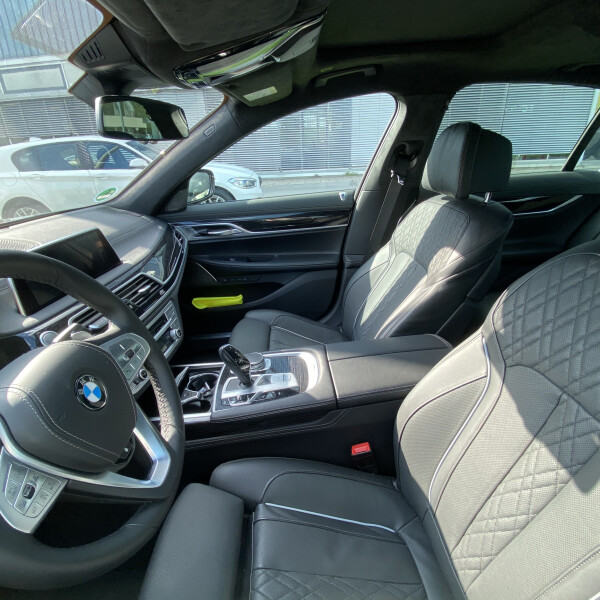 BMW 7-серии из Германии (54605)