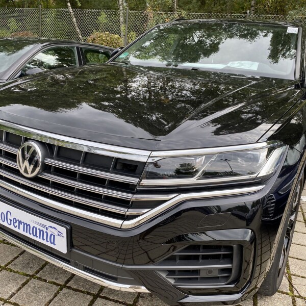 Volkswagen Touareg из Германии (54612)