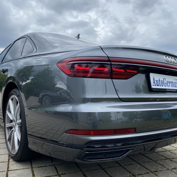 Audi A8  из Германии (55225)