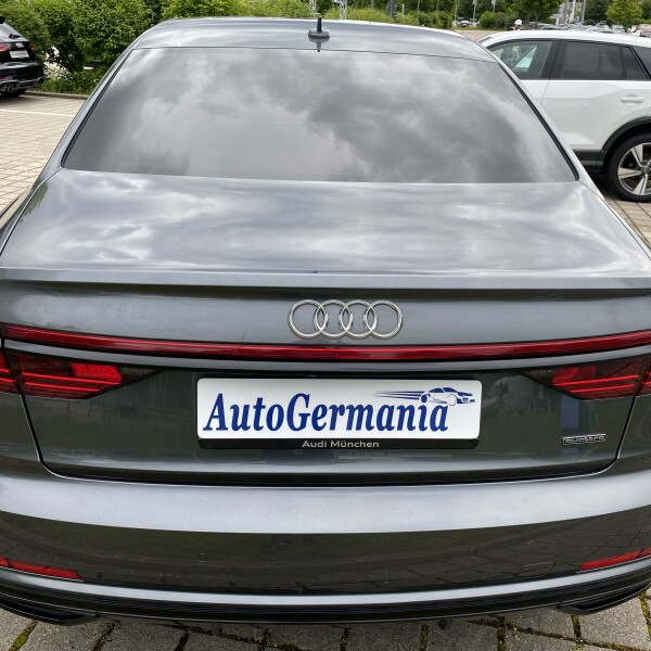 Audi A8  из Германии (55228)