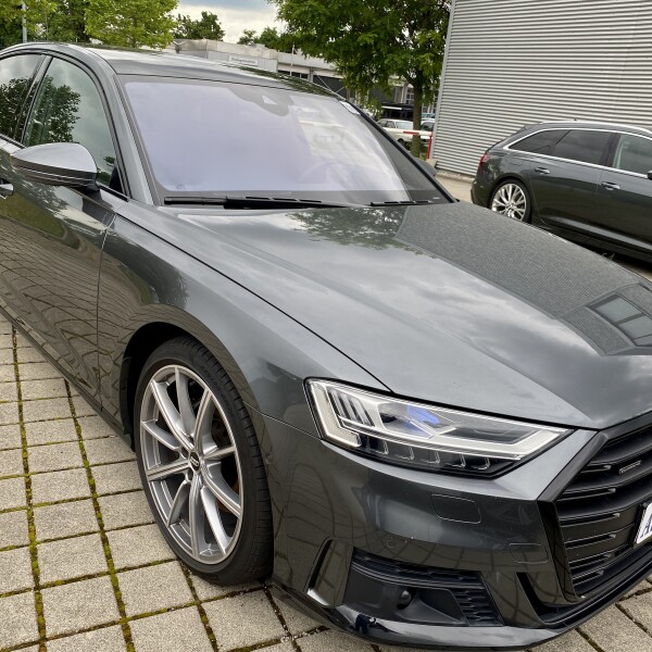 Audi A8  из Германии (55215)