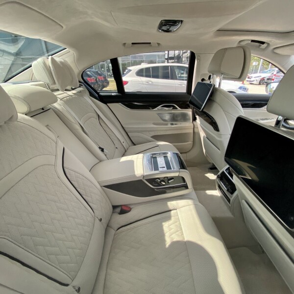 BMW 7-серии из Германии (55513)