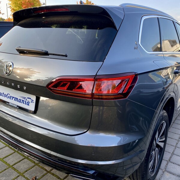 Volkswagen Touareg из Германии (55722)