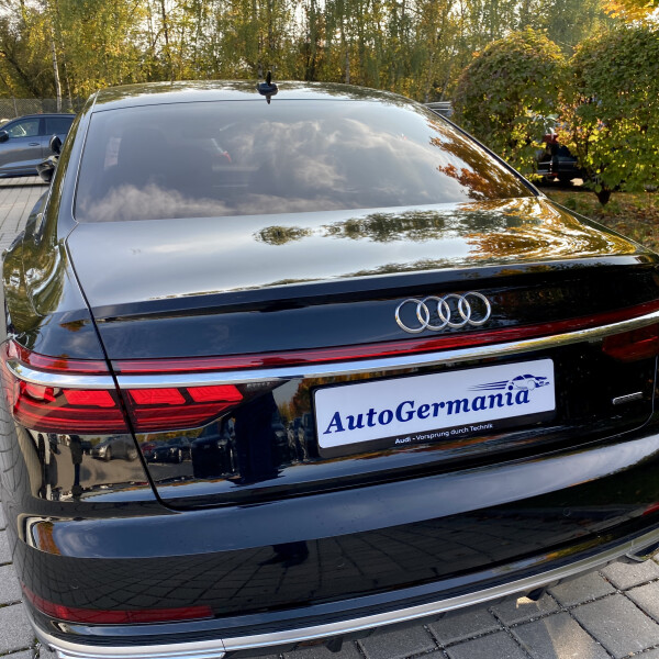 Audi A8  из Германии (56125)