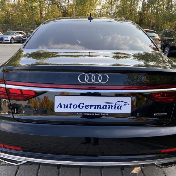 Audi A8  из Германии (56123)