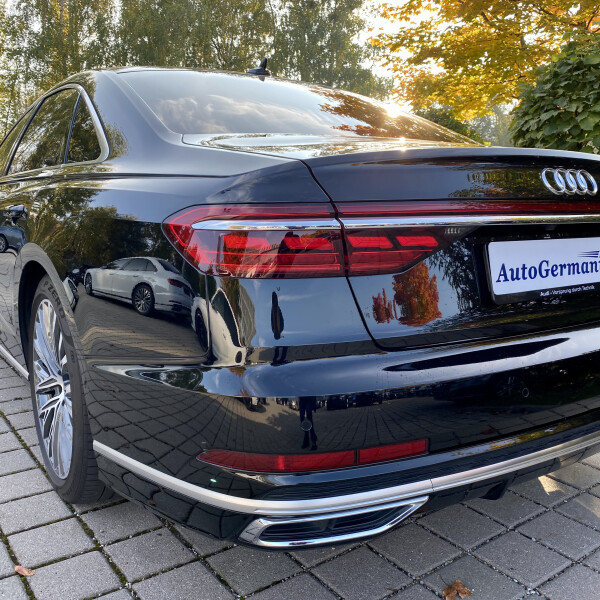 Audi A8  из Германии (56127)