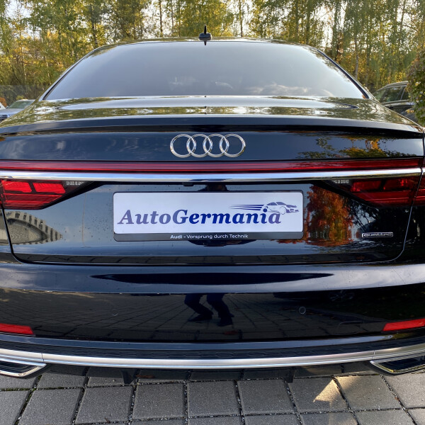 Audi A8  из Германии (56124)