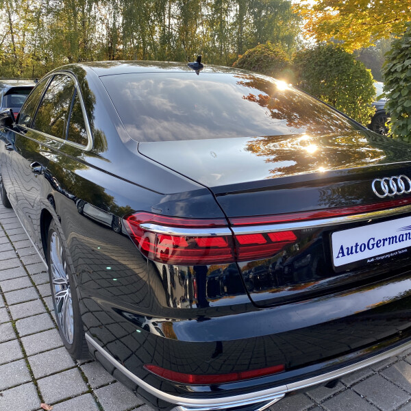 Audi A8  из Германии (56126)