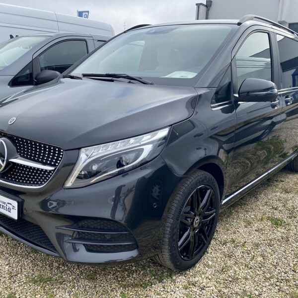 Mercedes-Benz Vito/ Viano V220, V250, V300 из Германии (56203)