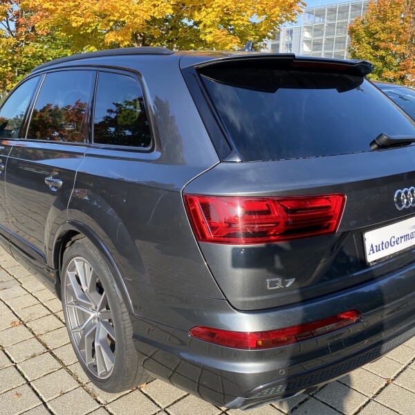 Audi Q7 из Германии (56309)