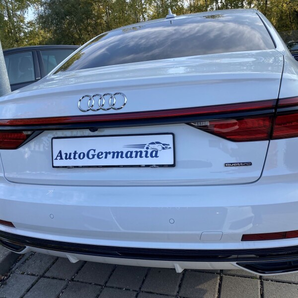 Audi A8  из Германии (56460)