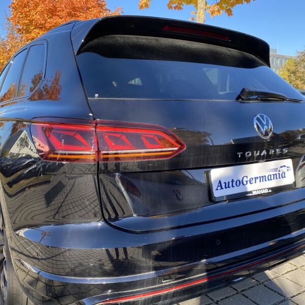 Volkswagen Touareg из Германии (56557)