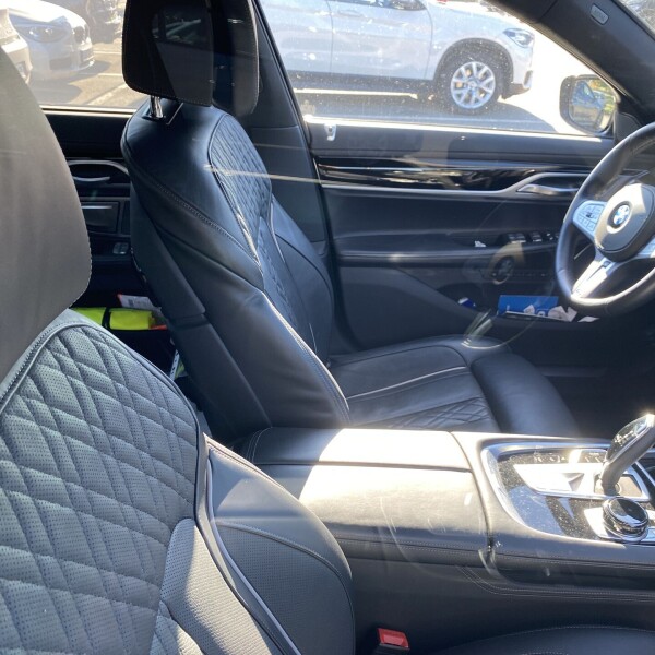 BMW 7-серии из Германии (56632)