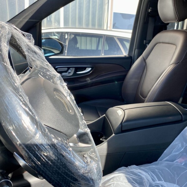 Mercedes-Benz Vito/ Viano V220, V250, V300 из Германии (56908)
