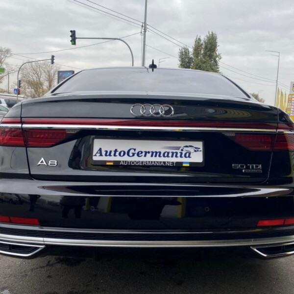 Audi A8  из Германии (56945)