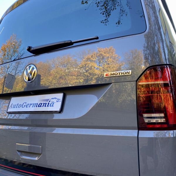 Volkswagen Multivan/Caravelle/Transporter из Германии (57094)