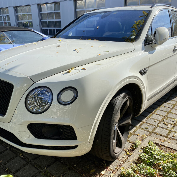 Bentley Bentayga из Германии (57870)